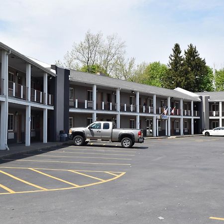 University Manor Inn Μπάφαλο Εξωτερικό φωτογραφία