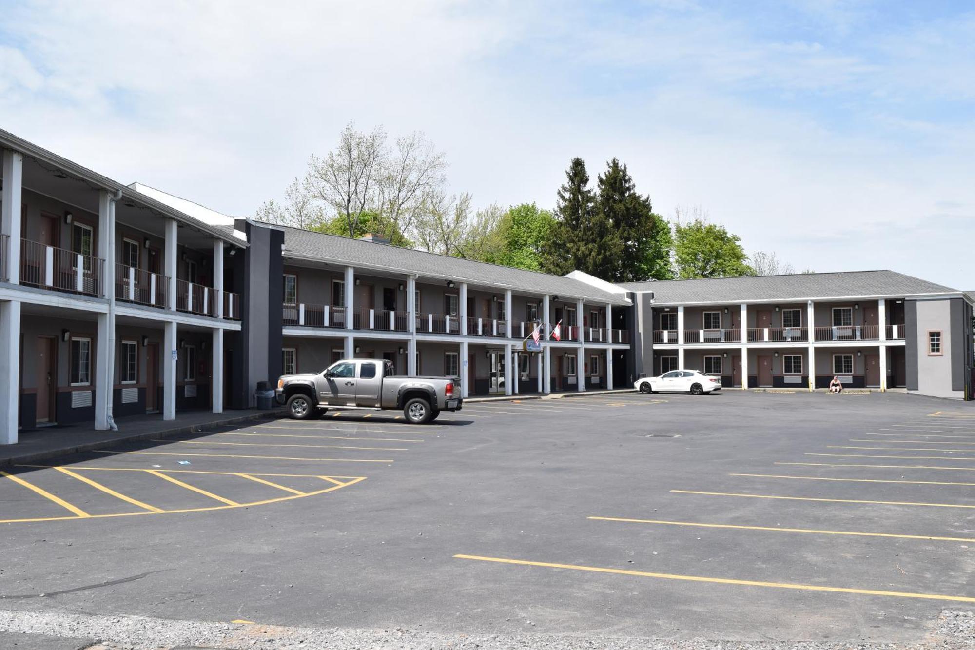 University Manor Inn Μπάφαλο Εξωτερικό φωτογραφία